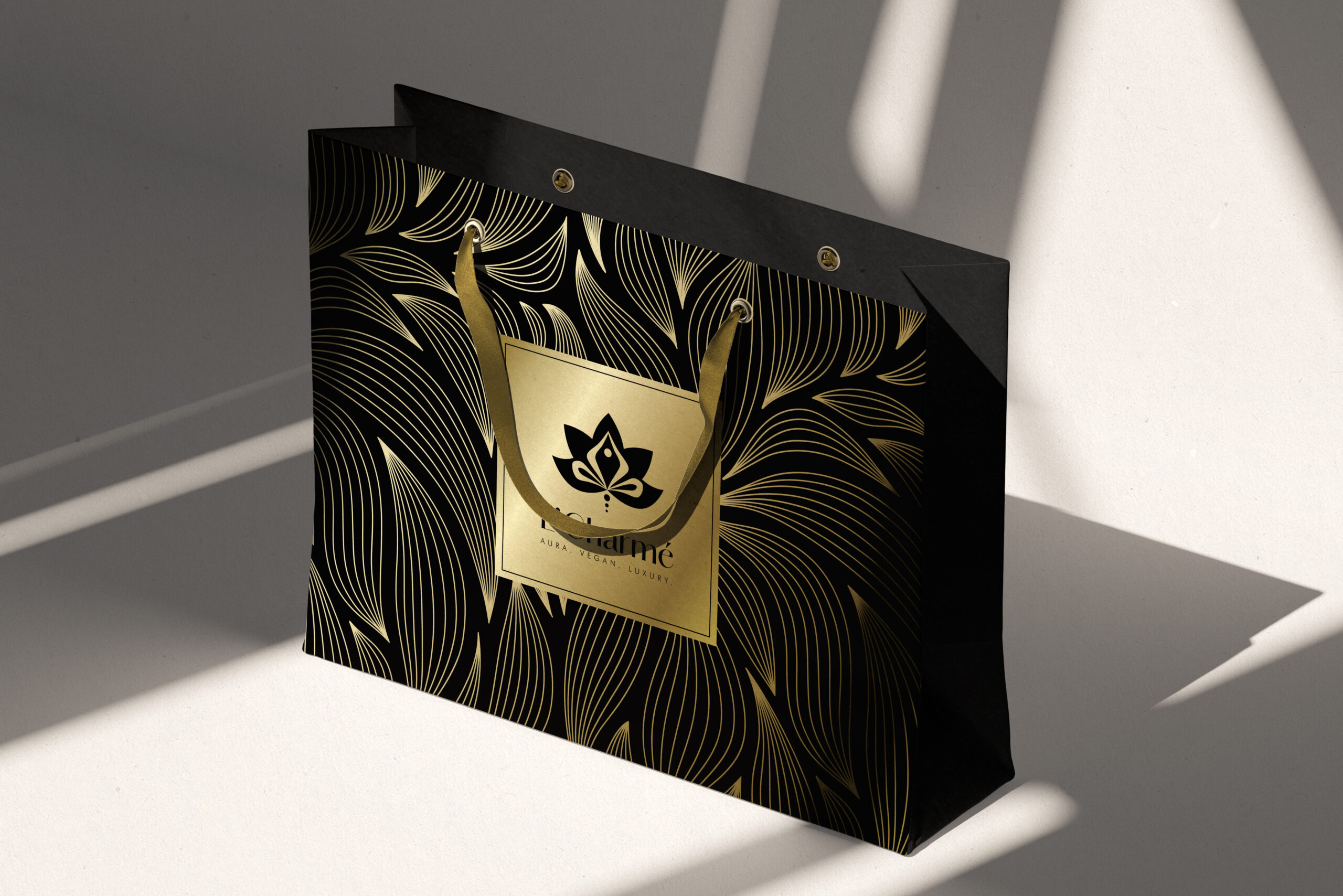 L'Charme-vrecica mockup - black